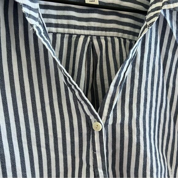 J Crew Short-Sleeve Button-Up Shirt in Stripe Style G7496 Small - Picture 6 of 8